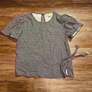 Womens Michael Kors Blue and White Print Cropped Blouse w/ Gold Accents XS